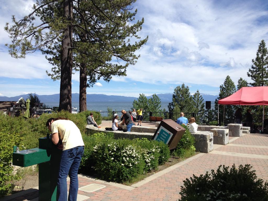 Pepper Tree Inn Tahoe City Buitenkant foto