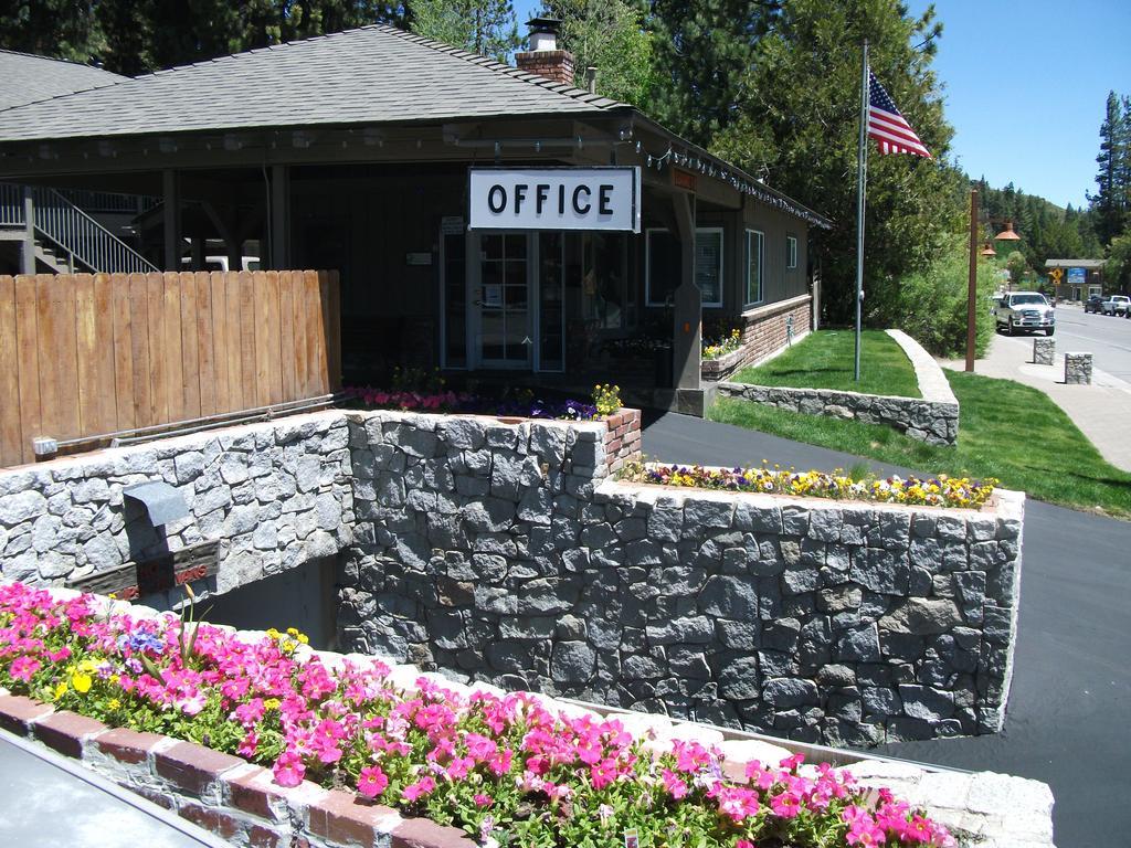 Pepper Tree Inn Tahoe City Buitenkant foto