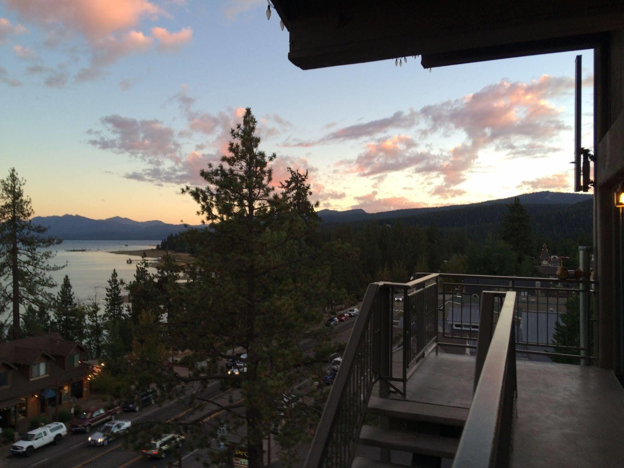 Pepper Tree Inn Tahoe City Buitenkant foto